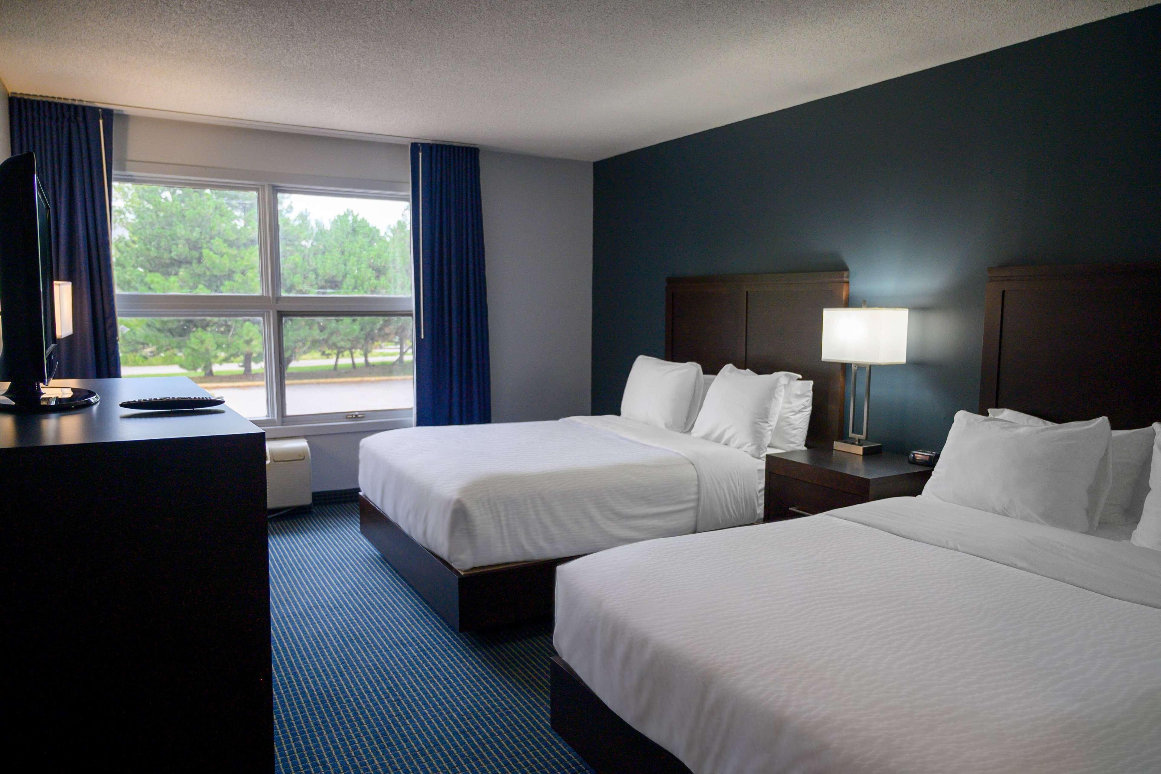 Days Inn By Wyndham Sarnia Harbourfront Dış mekan fotoğraf